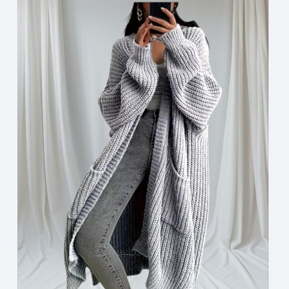 Women's Oversized Gray Knitted Cardigan Sweater with Pockets Size: M/L - Picture 1 of 4